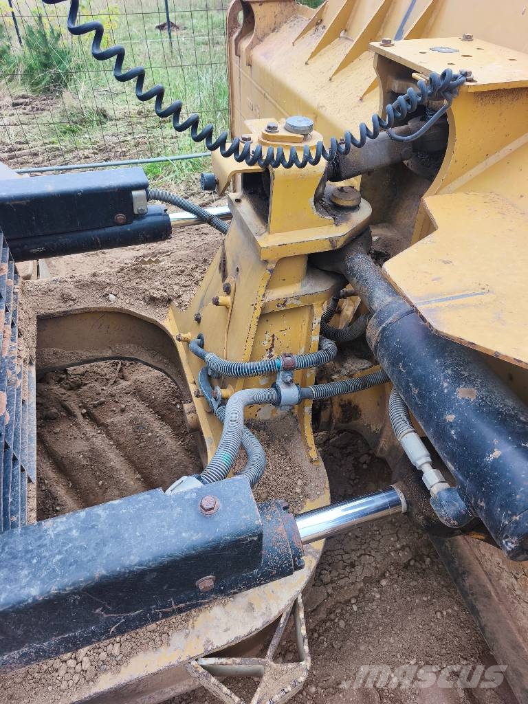 CAT D 6 K 2 LGP Bulldozer