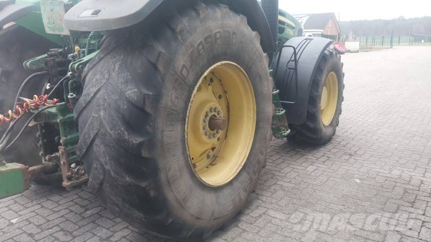 John Deere 7730 AS Tractors