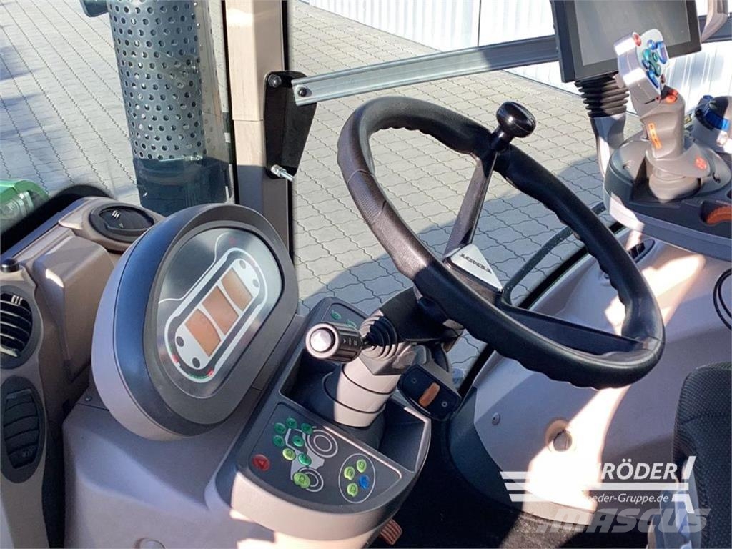 Fendt 824 VARIO S4 PROFI PLUS Tractors