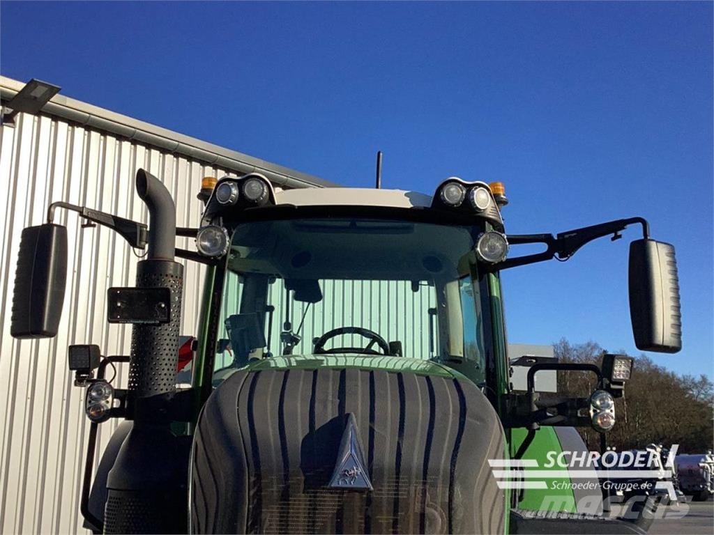 Fendt 824 VARIO S4 PROFI PLUS Tractors