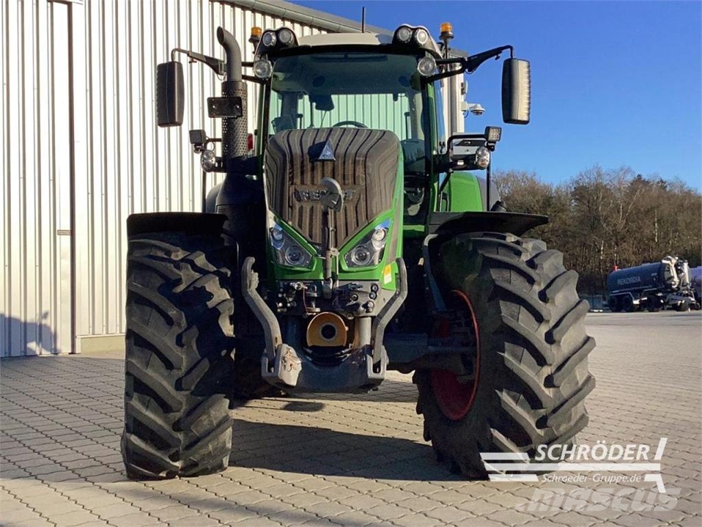 Fendt 824 VARIO S4 PROFI PLUS Tractors