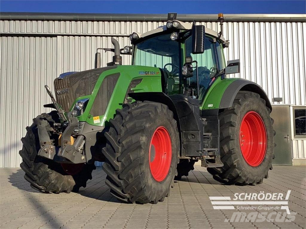 Fendt 824 VARIO S4 PROFI PLUS Tractors