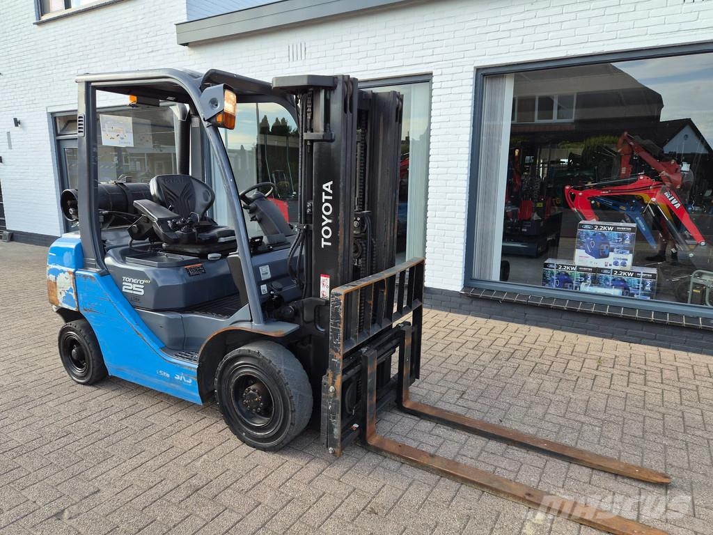 Toyota 2.5 tons lpg heftruck triplo Другие складские механизмы