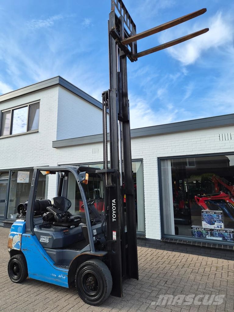 Toyota 2.5 tons lpg heftruck triplo Другие складские механизмы