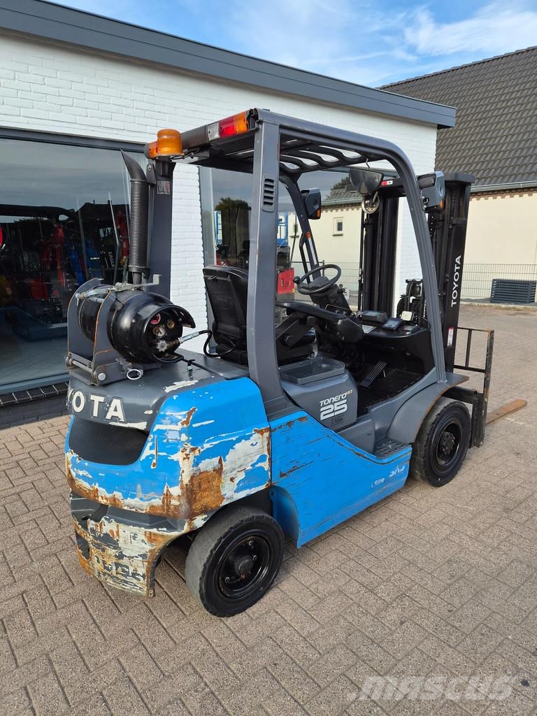 Toyota 2.5 tons lpg heftruck triplo Другие складские механизмы