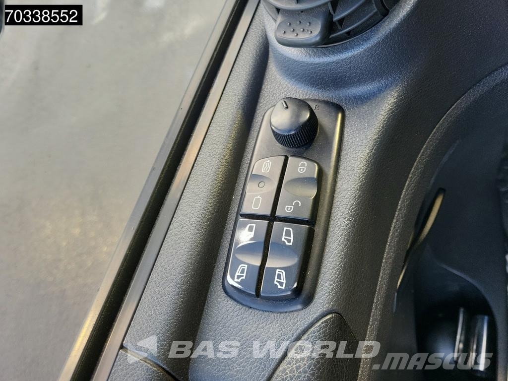 Mercedes-Benz Atego 1324 4X2 13tonner 1500kg Ladebordwand Automa Bakwagens met gesloten opbouw