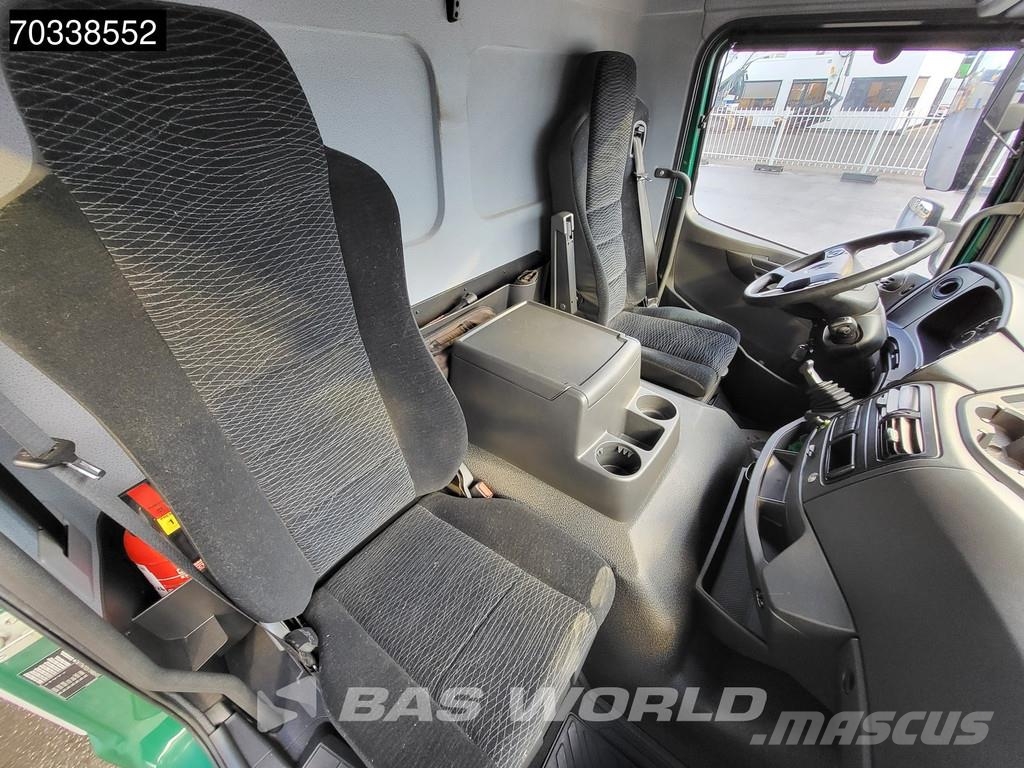 Mercedes-Benz Atego 1324 4X2 13tonner 1500kg Ladebordwand Automa Bakwagens met gesloten opbouw