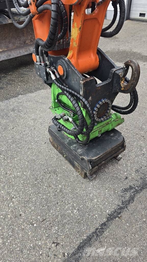 Hitachi ZX 135 US-3 Верижен екскаватор