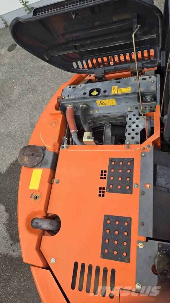 Hitachi ZX 135 US-3 Верижен екскаватор