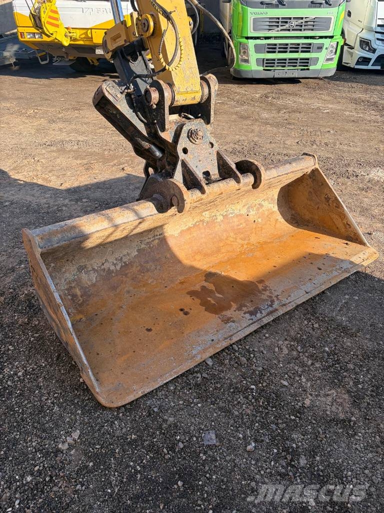 CAT 323 Beltegraver