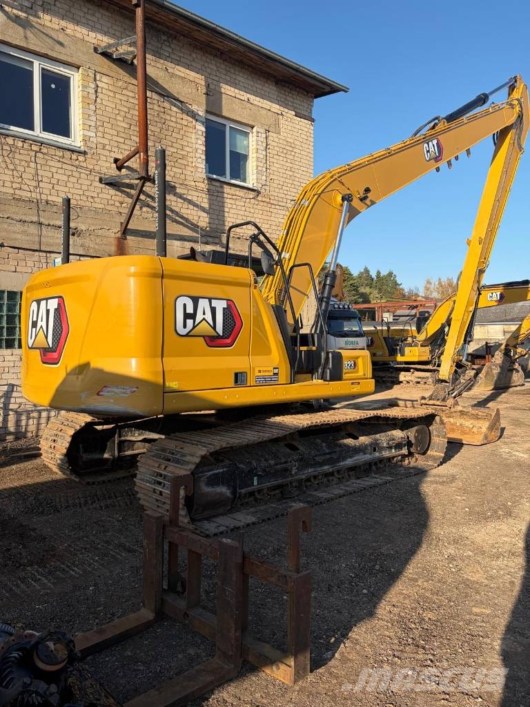 CAT 323 Beltegraver
