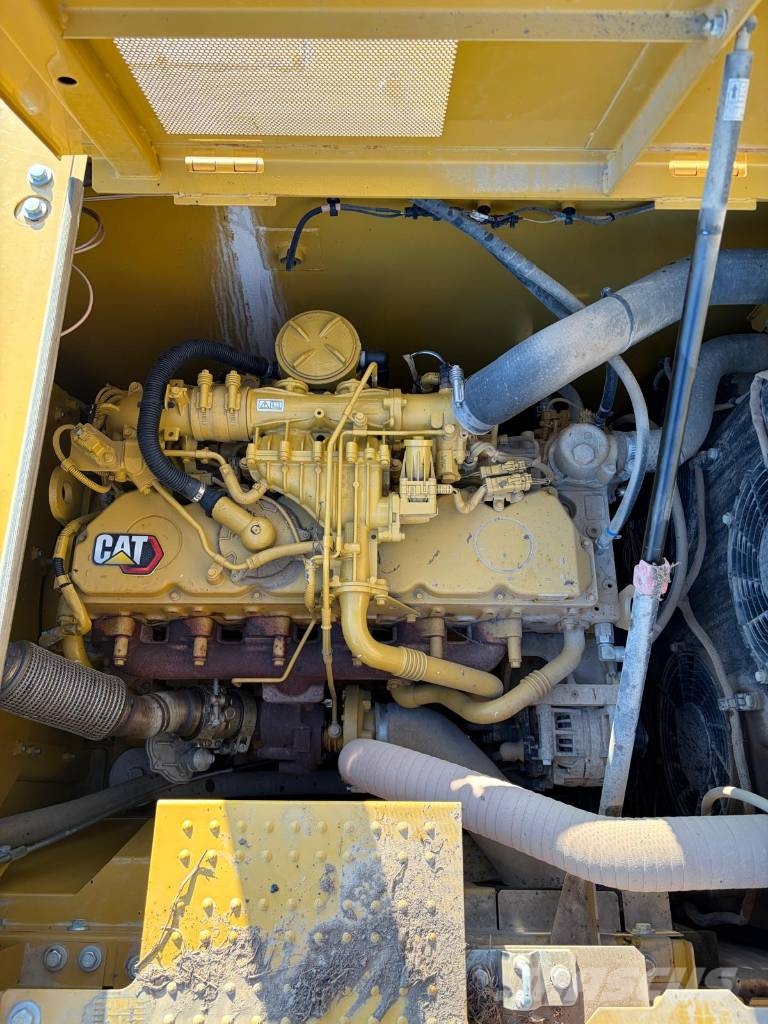 CAT 323 Beltegraver