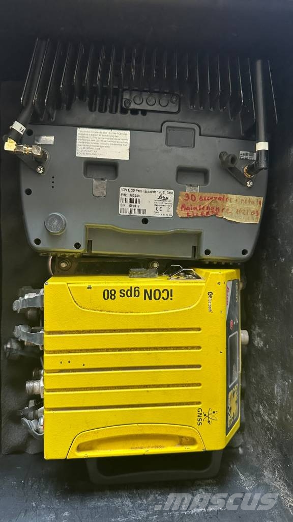 CAT 323 Beltegraver
