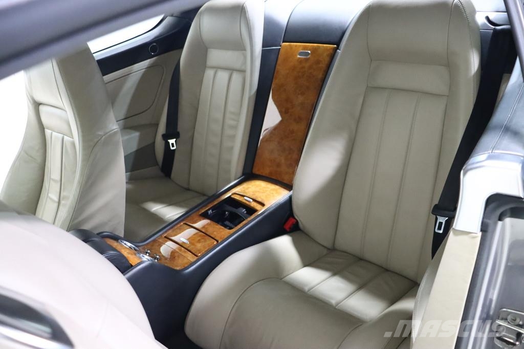 Bentley Continental GT PKWs