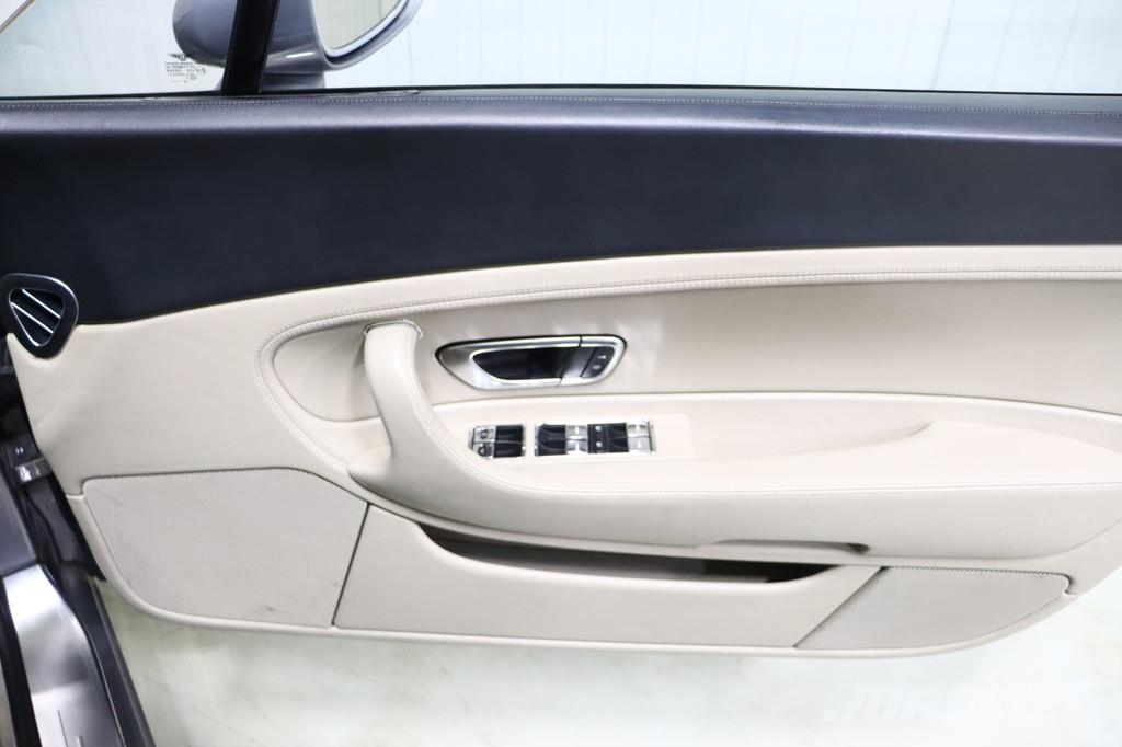 Bentley Continental GT PKWs
