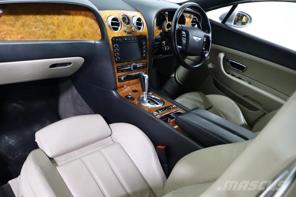 Bentley Continental GT PKWs