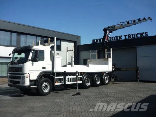 Volvo FM 420 8x4-4 Tridem Hiab 322-6 HI-DUO Camiones caja cerrada