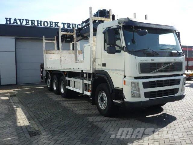 Volvo FM 420 8x4-4 Tridem Hiab 322-6 HI-DUO Camiones caja cerrada