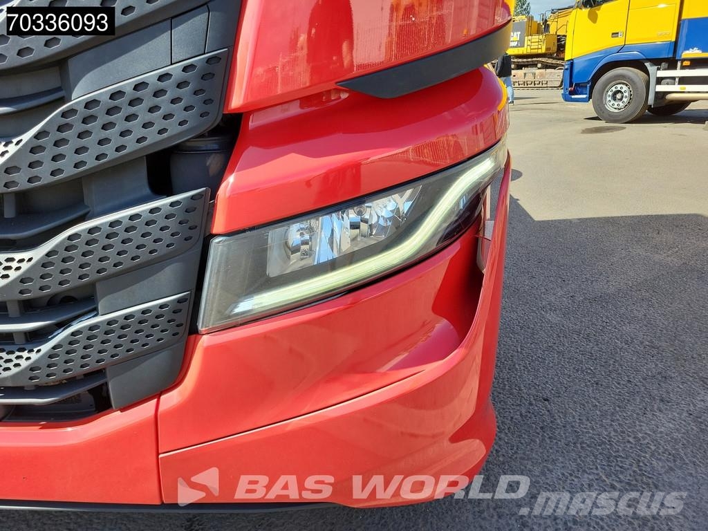 Iveco S-Way NP 460 S-Way 4X2 LNG! Retarder 2xTanks Stand Sattelzugmaschinen