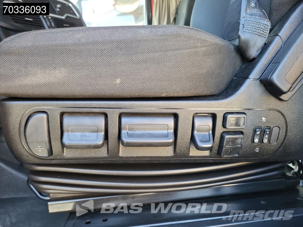Iveco S-Way NP 460 S-Way 4X2 LNG! Retarder 2xTanks Stand Sattelzugmaschinen