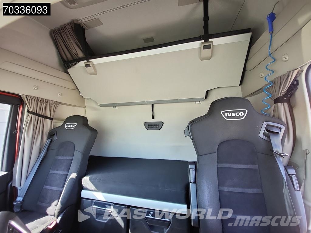 Iveco S-Way NP 460 S-Way 4X2 LNG! Retarder 2xTanks Stand Sattelzugmaschinen