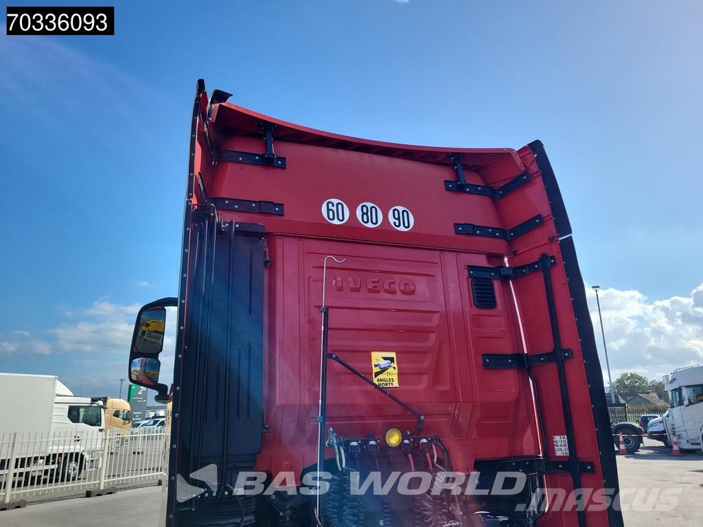 Iveco S-Way NP 460 S-Way 4X2 LNG! Retarder 2xTanks Stand Sattelzugmaschinen