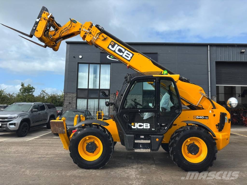 JCB 540-140 مناولات متداخلة