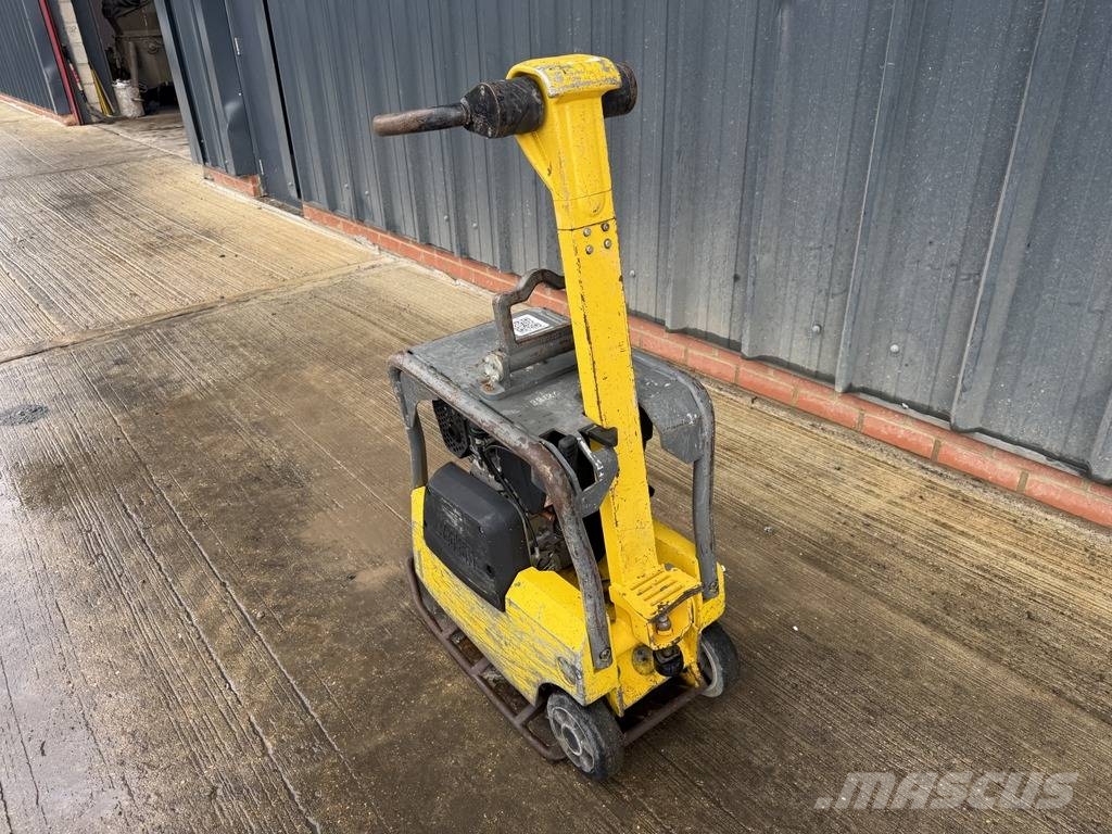 Wacker Neuson DPU2540H Diesel Reversible Vibratory Plate دكاكات أفقية