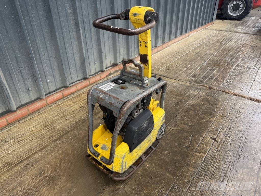 Wacker Neuson DPU2540H Diesel Reversible Vibratory Plate دكاكات أفقية