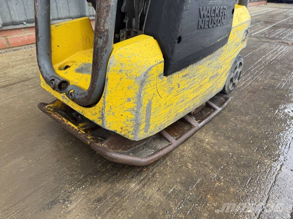 Wacker Neuson DPU2540H Diesel Reversible Vibratory Plate دكاكات أفقية