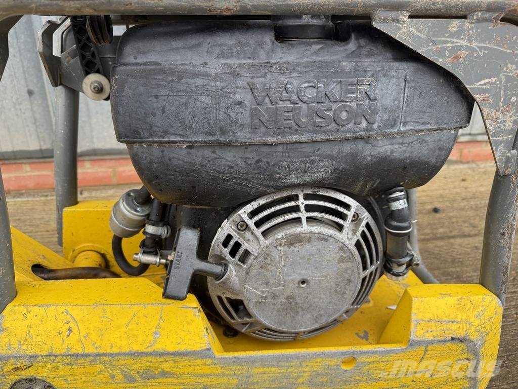 Wacker Neuson DPU2540H Diesel Reversible Vibratory Plate دكاكات أفقية