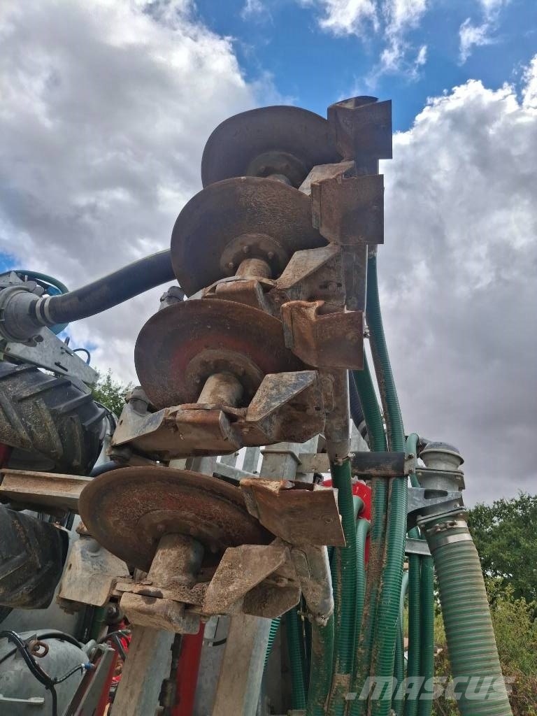 Pichon TCI 20700 صهاريج الملاط