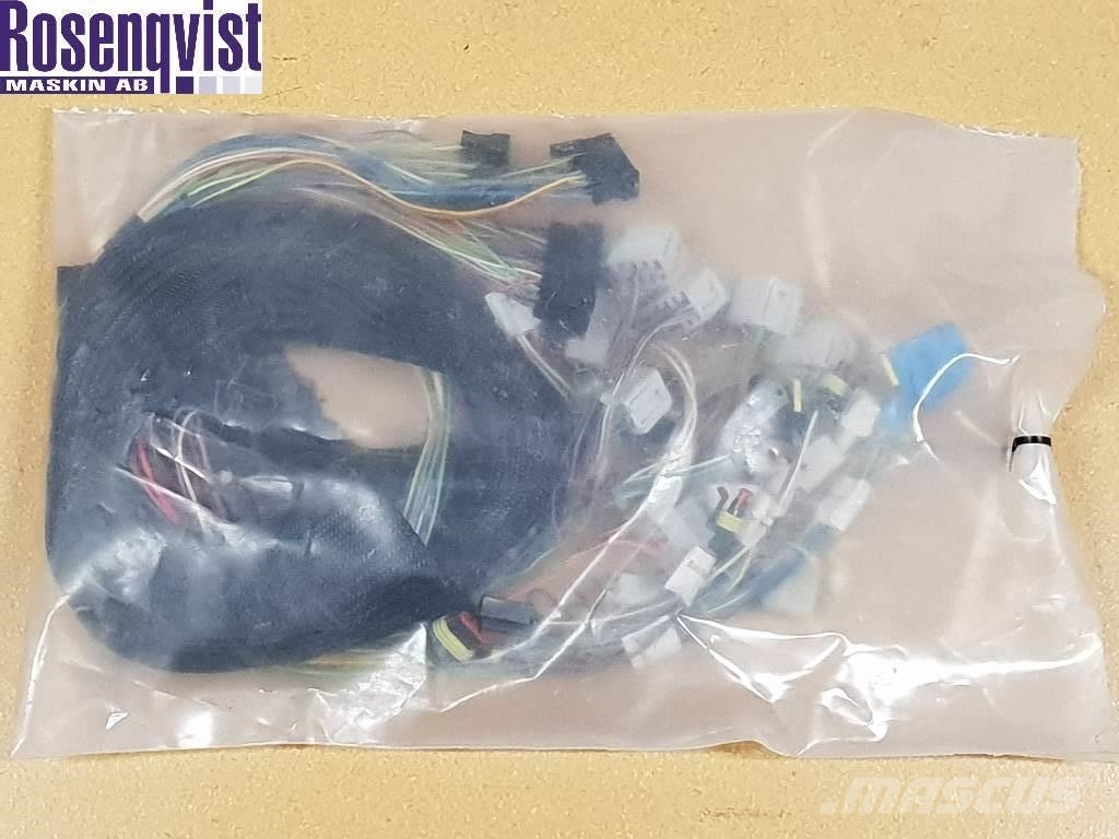 Deutz-Fahr 5670 Cable harness 04436881, 0443 6881, 0443-6881 电子设备