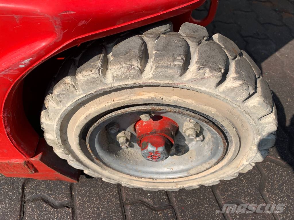 Grove TOUCAN 1100 V-3556 EO Вертикальні щоглові підйомники