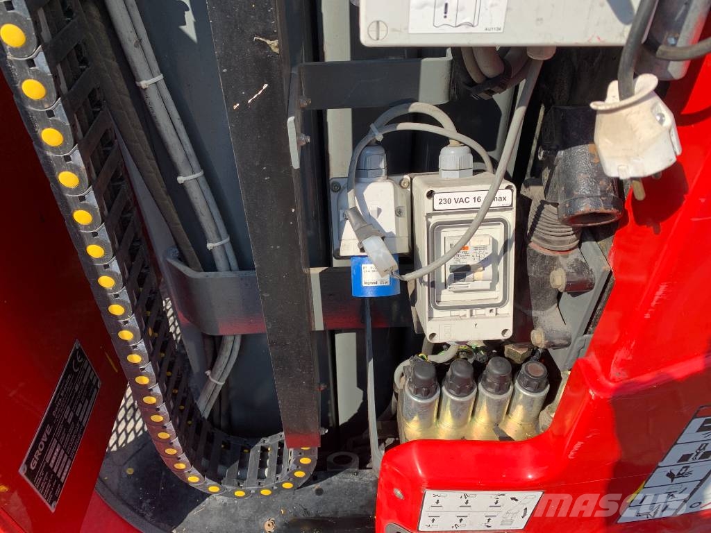 Grove TOUCAN 1100 V-3556 EO Вертикальні щоглові підйомники
