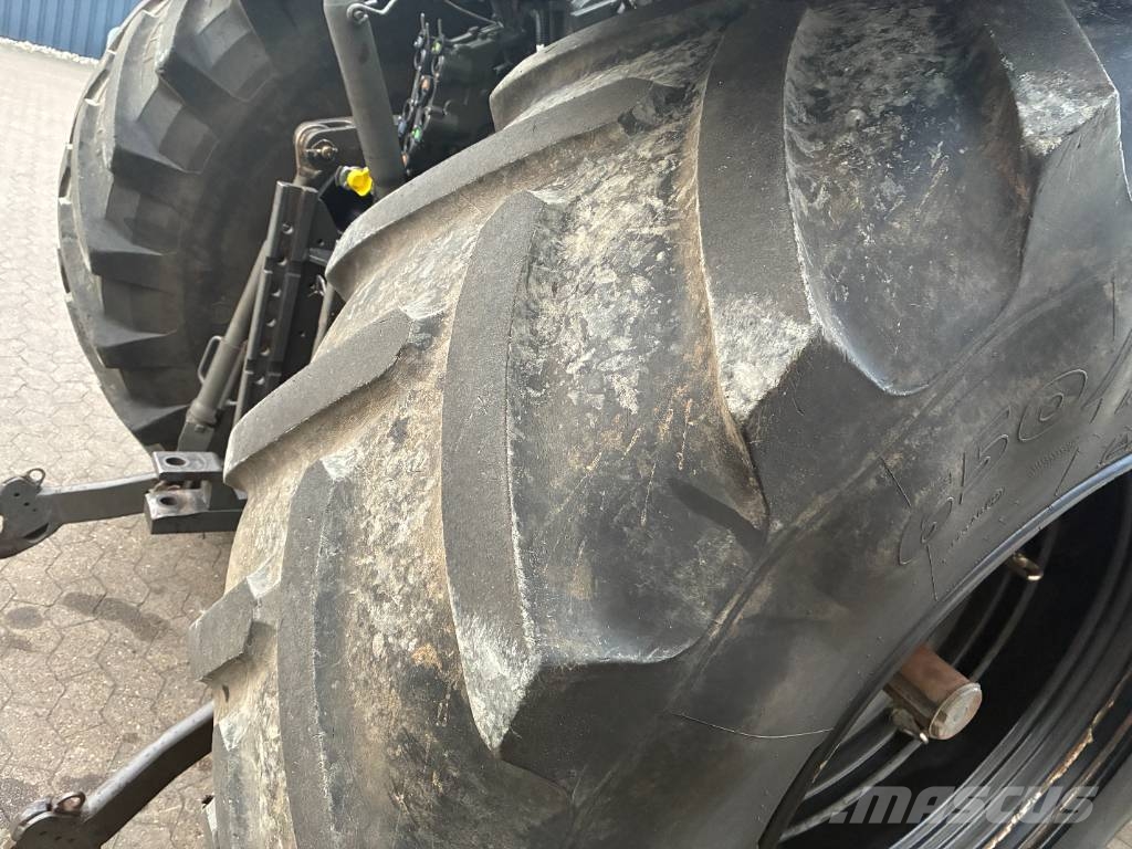 CLAAS Axion 830 CIS+ الجرارات