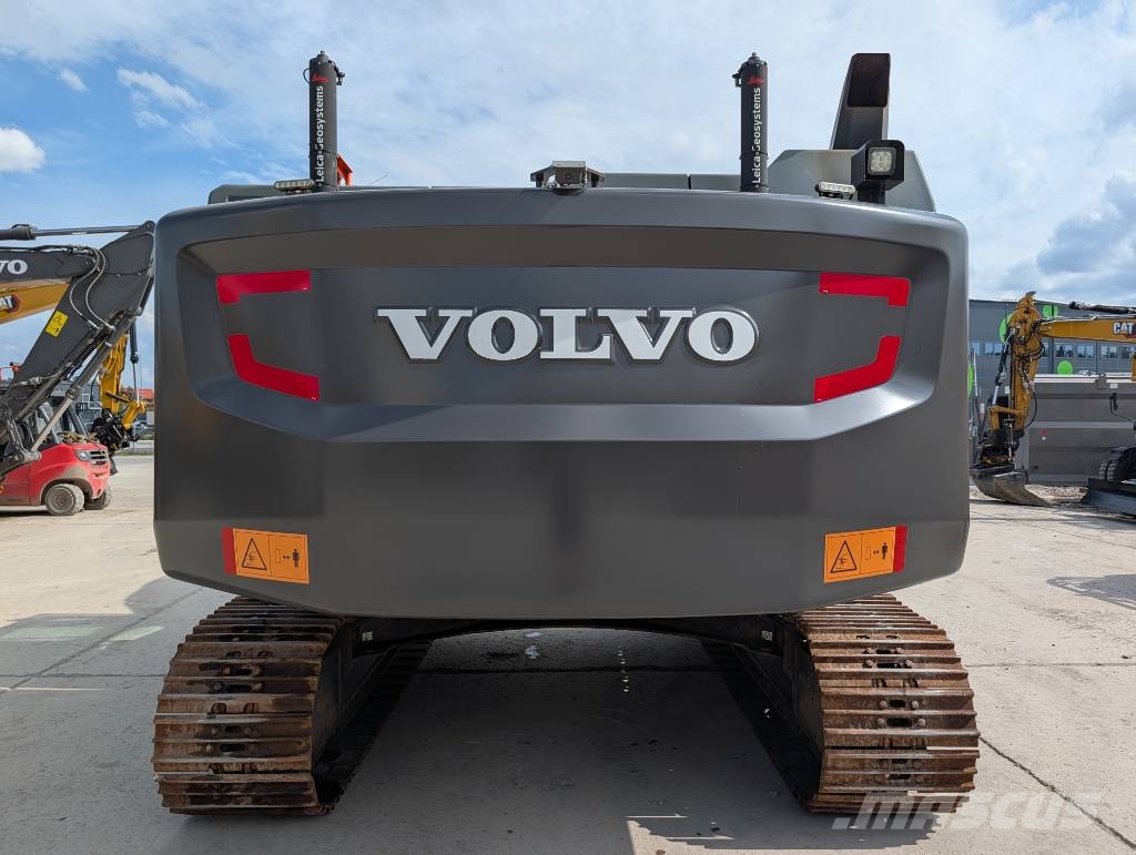 Volvo EC 250 EL حفارات زحافة