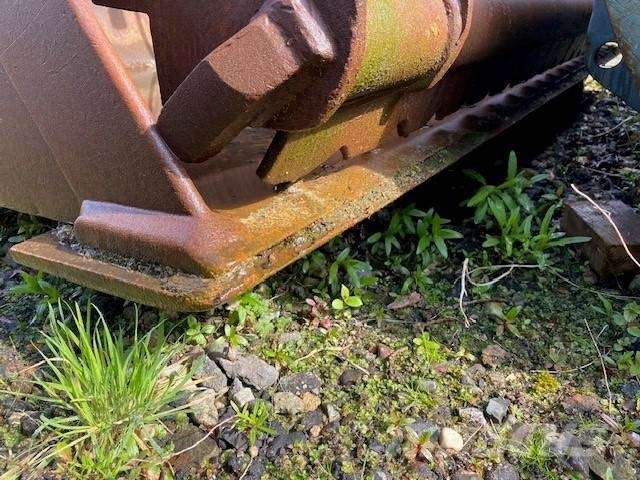 Volvo 2.30 m Schaufel m.Niederhalter / bucket (99001727) Baldes