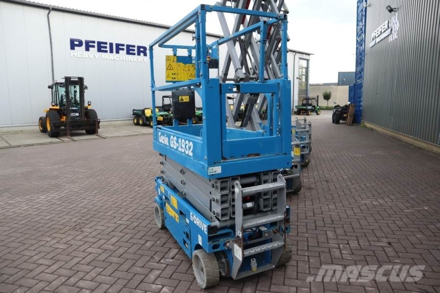 Genie GS1932 E-Drive Several In Stock, 8m Working Height Škaraste platforme
