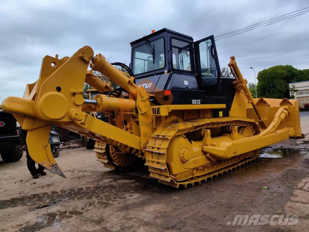 Shantui SD 32 Bulldozer