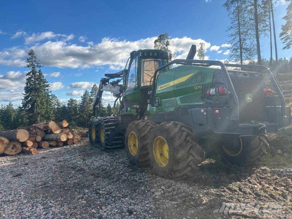 John Deere 1270 H Harvesters
