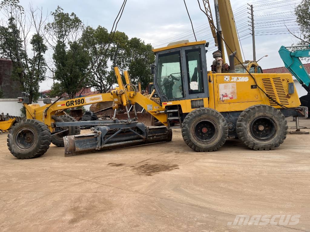 XCMG GR 180 Greideriai