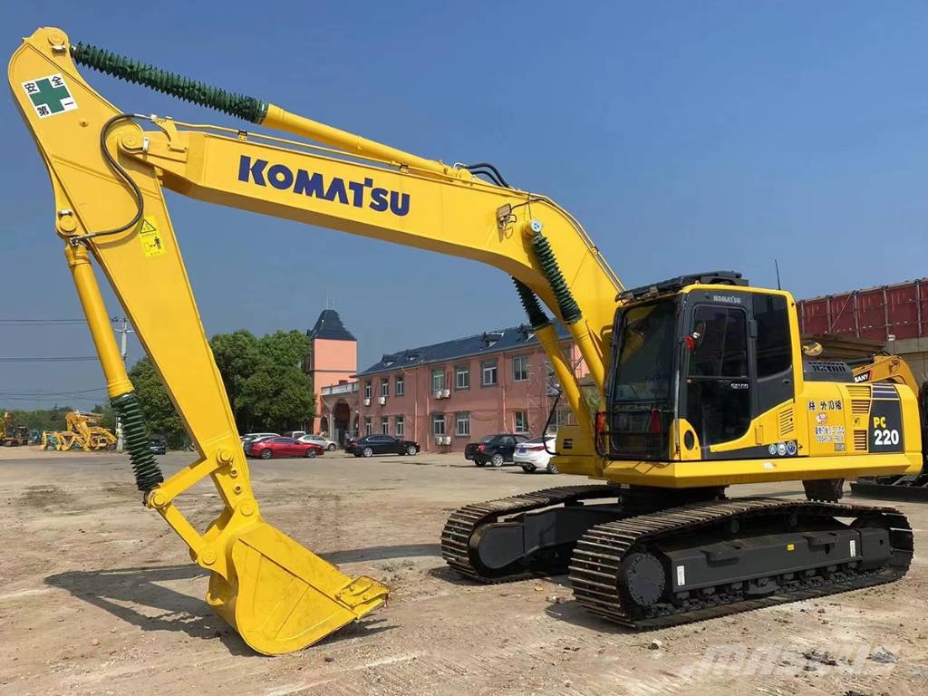 Komatsu PC220-8 Raupenbagger