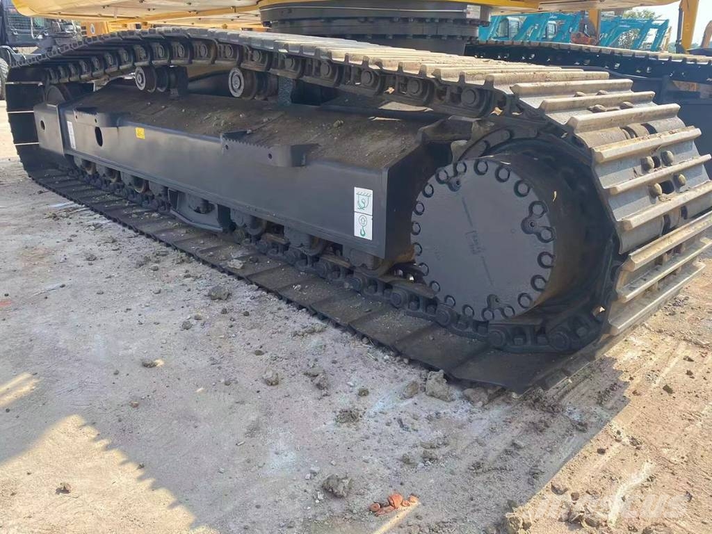 Komatsu PC220-8 Raupenbagger
