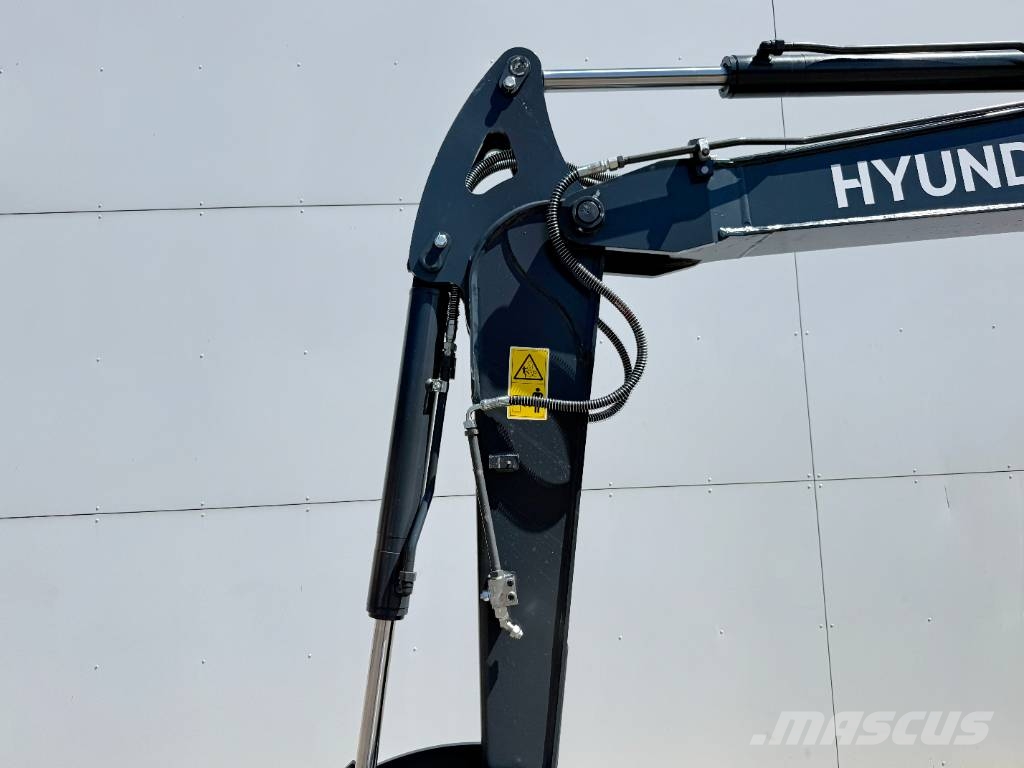 Hyundai HX60 G - BRAND NEW / Hammer Lines / Blade Miniexcavadoras