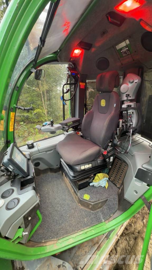 John Deere 1510G Forwarders