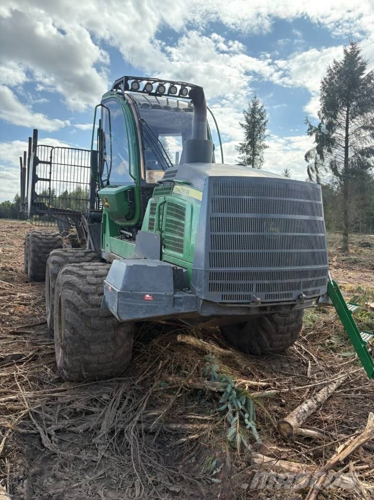 John Deere 1510G Forwarders