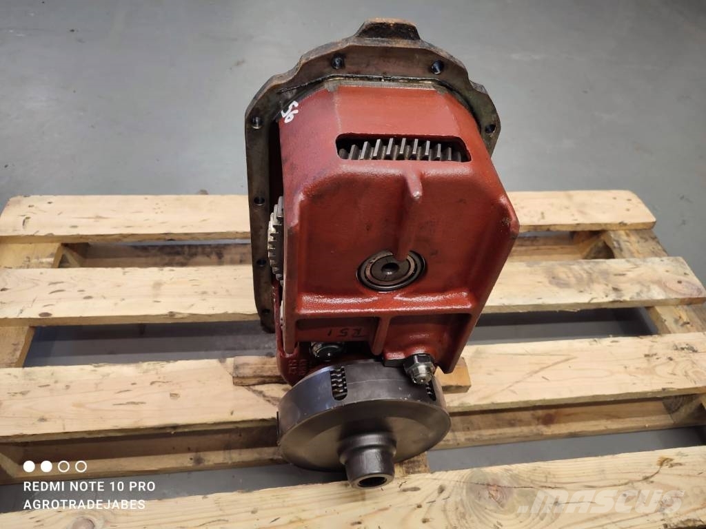 PTO gearbox 33000270234 New Holland TVT 195 New Ho 轴
