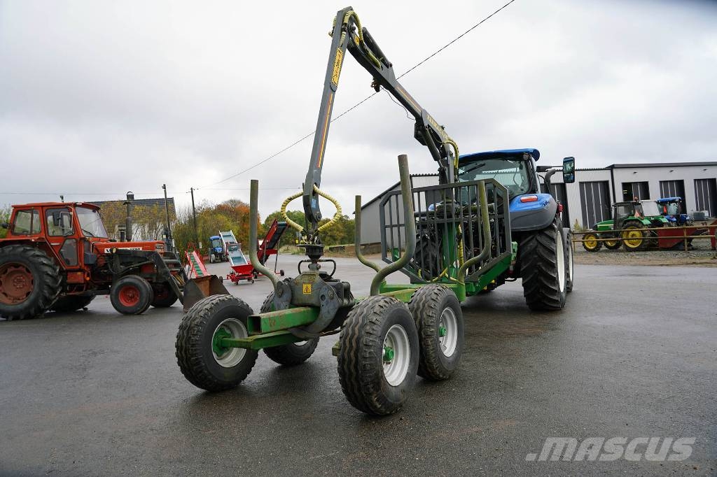 FARMA T7 MED KRAN SKOGSVAGN Šumske prikolice