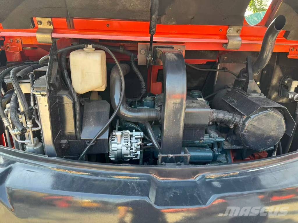 Kubota KX 085-5 小型挖掘机